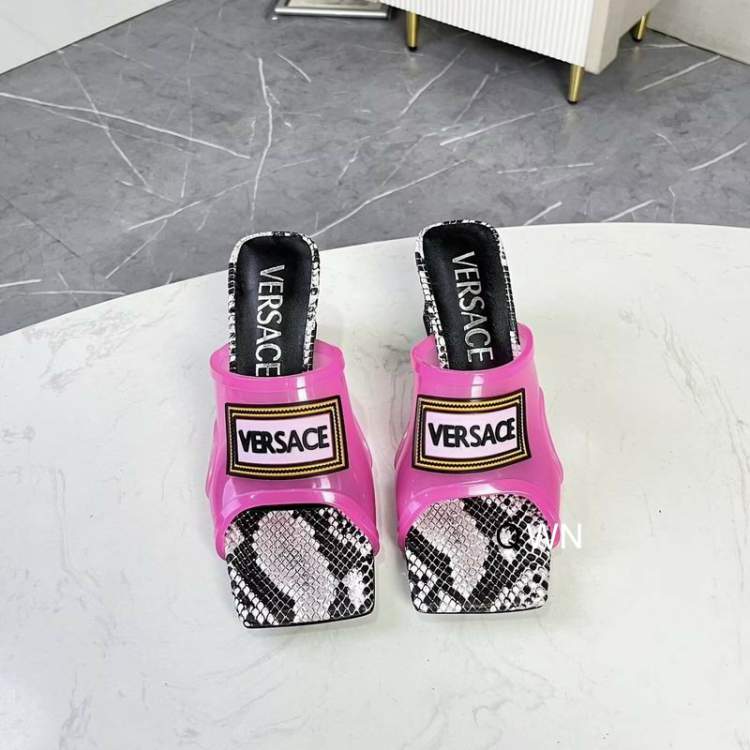 Picture of Versace Shoes _SKUVersacesz35-406CM9CMWN120520399